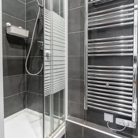 Studio Luxe Montaigne